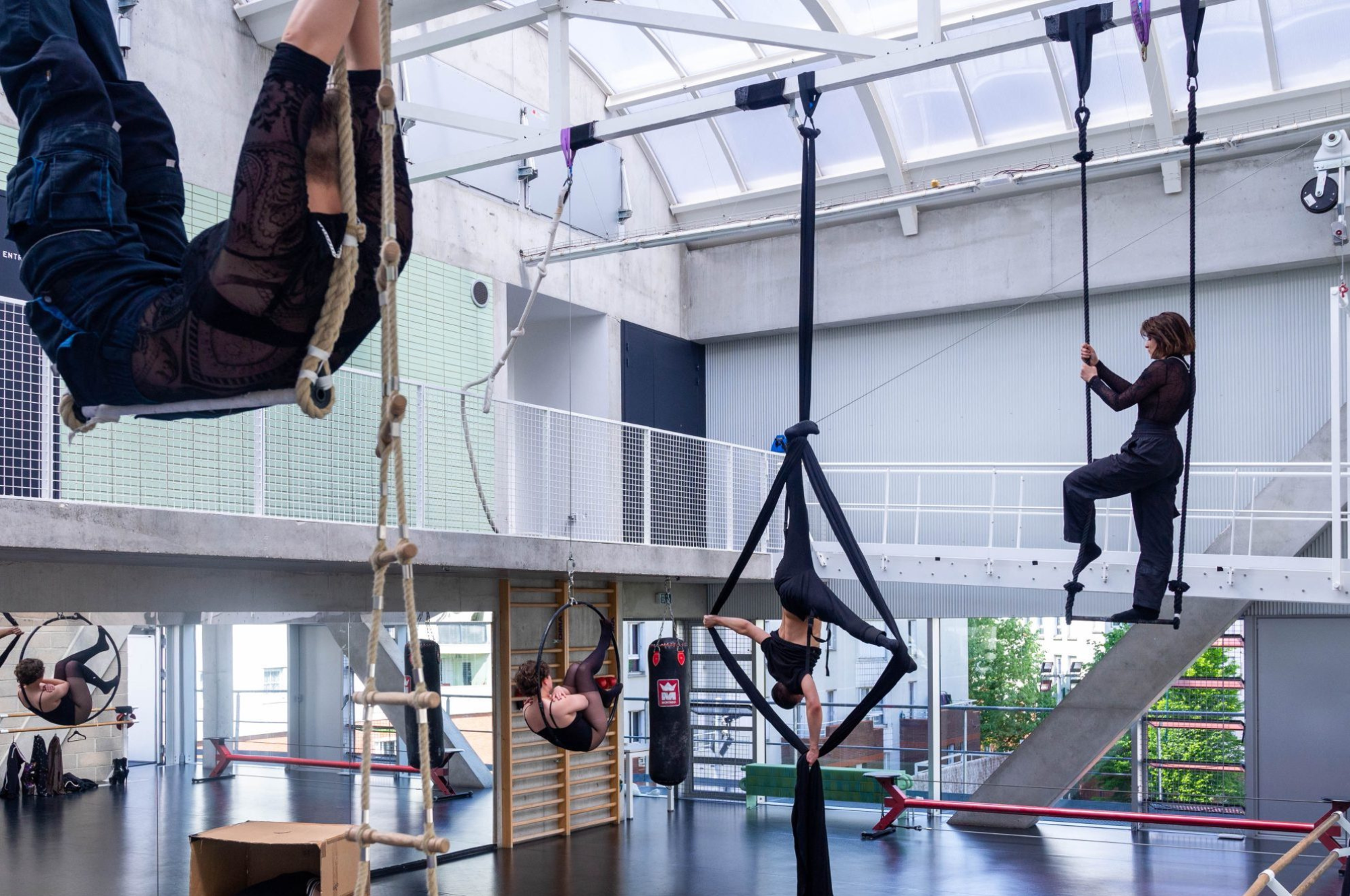 CIRQUE FIERES